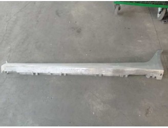 Recambio de spoiler talonera lateral izquierda para mitsubishi grandis (na0w) 2.0 di-d cat referencia OEM IAM MN145461 