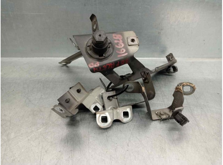 Recambio de molduras delanteras para bmw serie 5 gran turismo (f07) 2.0 turbodiesel referencia OEM IAM 41357193422 