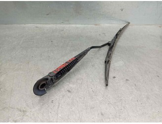 Recambio de brazo limpia trasero para chrysler voyager (gs) 2.5 turbodiesel referencia OEM IAM 04673037ABA  