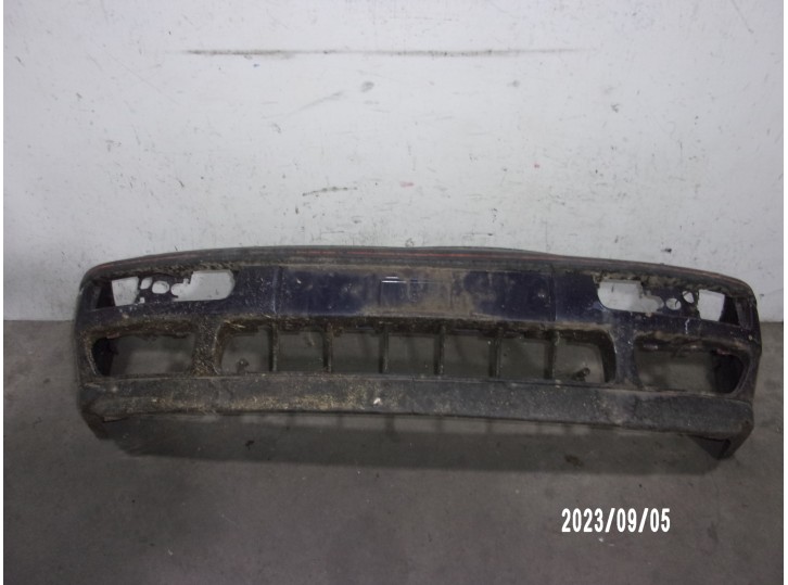 Replacement front bumper for Volkswagen Golf III Saloon (1H1) 2.0 OEM IAM reference 1H6807217 LIGHT BLUE 