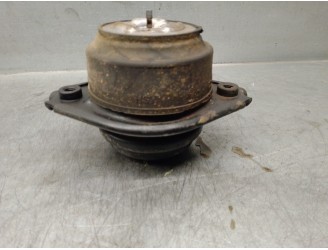 Replacement engine mount for Mercedes-Benz M-Class (W164) 350 4M Edition 10 OEM IAM reference A2512402917 