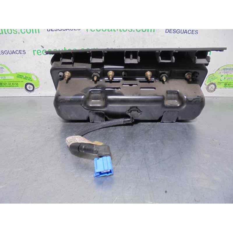 Recambio de airbag delantero derecho para kia carnival 2.9 turbodiesel cat referencia OEM IAM K56A57K50  