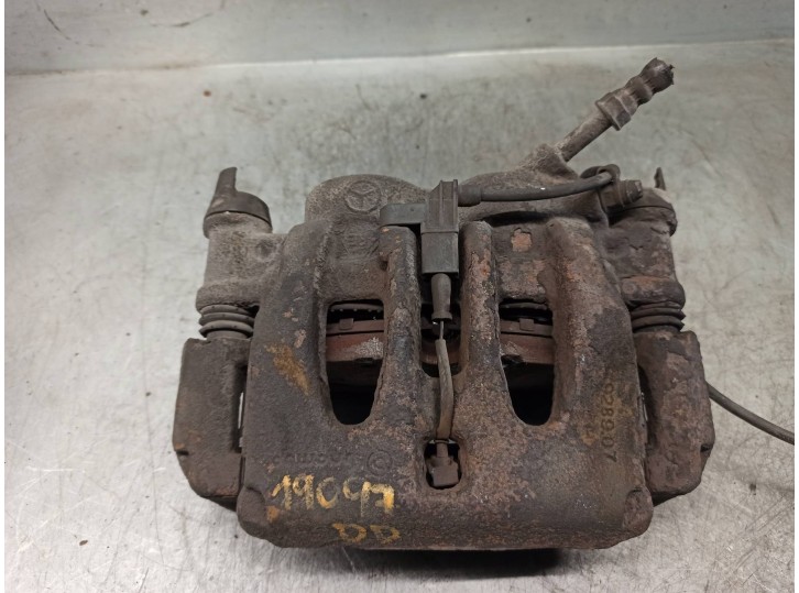 Recambio de pinza freno delantera derecha para volkswagen crafter 2.0 tdi referencia OEM IAM 2E0615106B 928907 BREMBO