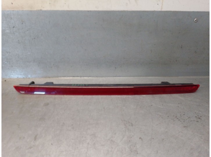 Replacement central brake light for Porsche Cayenne (92A) 4.2 S Diesel OEM IAM reference 7P5945097A 95863105010 