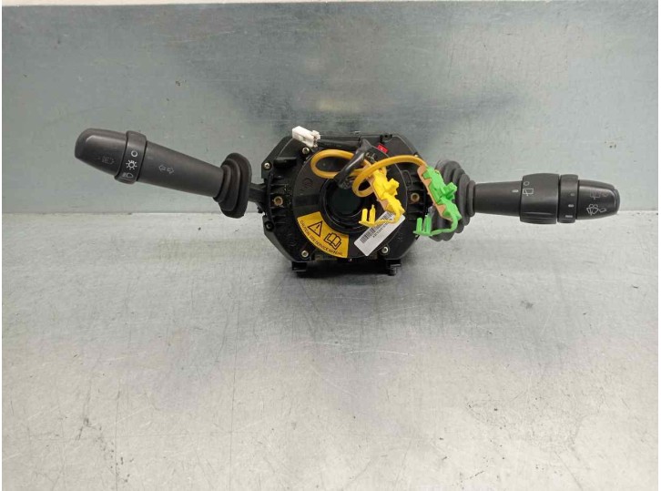 Recambio de mando luces para fiat stilo (192) 1.9 jtd cat referencia OEM IAM 07352969540  