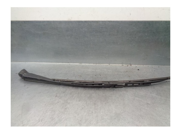 Recambio de brazo limpia trasero para seat alhambra (7v8) 1.9 tdi referencia OEM IAM   