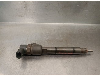 Recambio de inyector para kia rio ii (jb) 1.5 crdi referencia OEM IAM 338002A400 0445110256 BOSCH