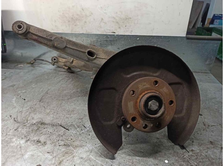 Recambio de mangueta trasera derecha para seat alhambra (7v8) 1.9 tdi referencia OEM IAM CESTA 21B