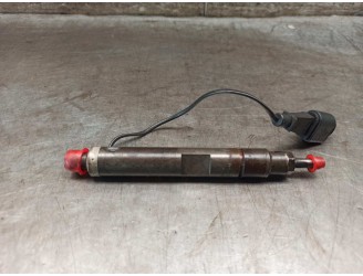 Replacement injector for SEAT Ibiza (6L1) 1.9 SDI OEM IAM reference 038130202C 0432193574 BOSCH