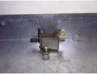 Recambio de electrovalvula vacio para volvo serie 740 berlina/familiar 2.3 referencia OEM IAM 72117600 72117600 PIERBURG