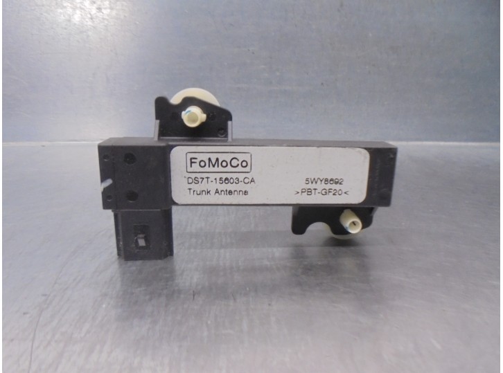 Recambio de antena para ford mustang 2.3 ecoboost cat referencia OEM IAM DS7T15603CA 