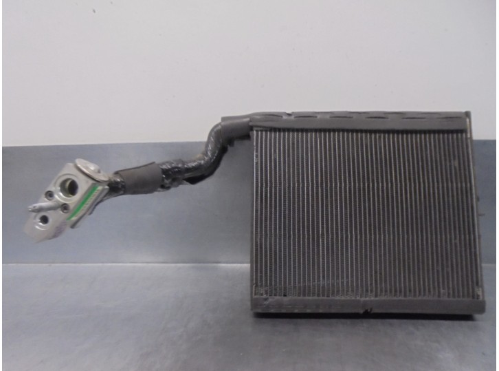 Recambio de evaporador aire acondicionado para ford mustang 2.3 ecoboost cat referencia OEM IAM JR3B19850BH  