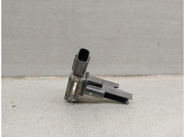 Recambio de caudalimetro para toyota yaris (_p13_) 1.5 hybrid (nhp130_) referencia OEM IAM 222040V020  DENSO