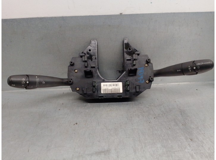 Replacement light switch for Citroën C4 Saloon 1.6 HDi CAT (9HY / DV6TED4) OEM IAM reference 96627924XT N345657343 VALEO