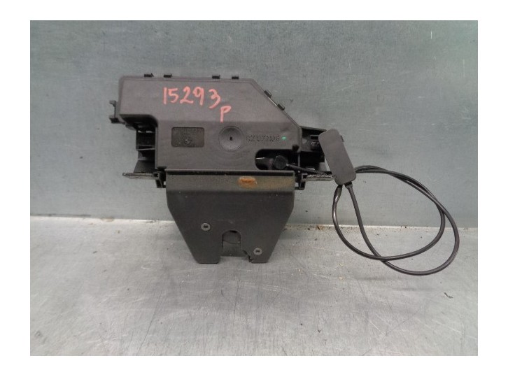 Recambio de cerradura maletero / porton para bmw serie 1 berlina (e81/e87) 2.0 16v referencia OEM IAM 7840617 51247840617 