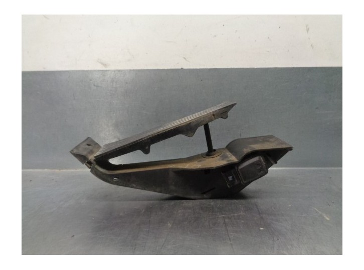 Recambio de potenciometro pedal para bmw x3 (e83) 2.0 turbodiesel cat referencia OEM IAM 35426772646  