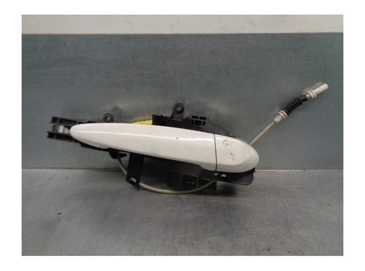 Recambio de maneta exterior delantera derecha para bmw serie 1 berlina (e81/e87) 2.0 16v referencia OEM IAM 51217200936 