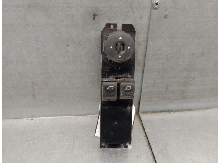 Recambio de mando elevalunas delantero izquierdo para ford transit courier b460 furgoneta/monovolumen 1.5 ecoblue referencia OEM
