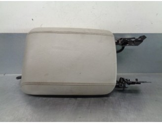 Recambio de apoyabrazos central para mercedes-benz clase r (w251) 3.0 cdi cat referencia OEM IAM A2516801739  