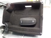 Recambio de apoyabrazos central para mercedes-benz clase r (w251) 3.0 cdi cat referencia OEM IAM A2516801739  