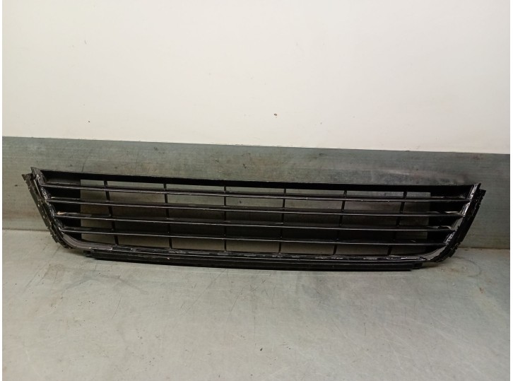 Recambio de rejilla paragolpes central para volkswagen polo v (6r1, 6c1) 1.6 tdi referencia OEM IAM 6R0853671 6R0853671 