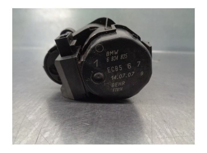 Recambio de motor apertura trampillas climatizador para bmw x3 (e83) 2.0 turbodiesel cat referencia OEM IAM 6934825 