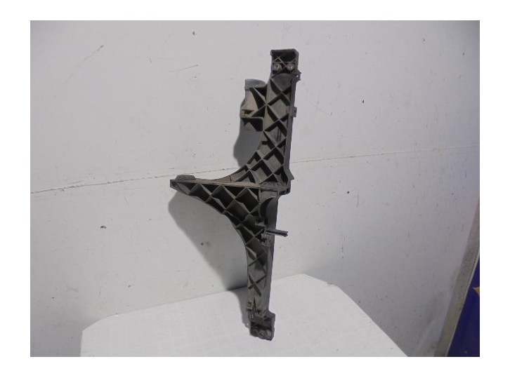 Recambio de panel frontal para renault mascott 3.0 diesel referencia OEM IAM MN022440926 