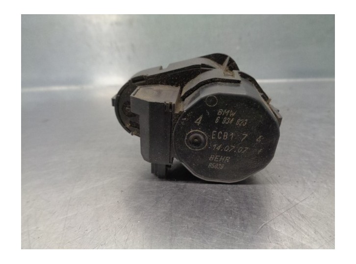 Recambio de motor apertura trampillas climatizador para bmw x3 (e83) 2.0 turbodiesel cat referencia OEM IAM 6934823 