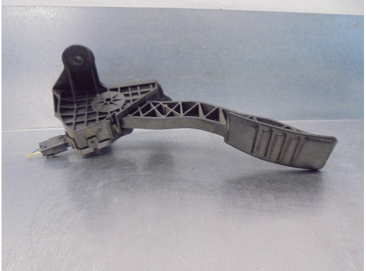 Recambio de potenciometro pedal para ford mustang 2.3 ecoboost cat referencia OEM IAM CR339F836BB K863G9F836 