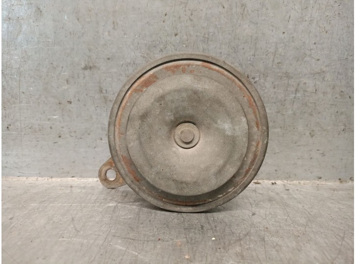 Recambio de claxon para renault r-4 s 813-02 referencia OEM IAM A28657625 A28657625 