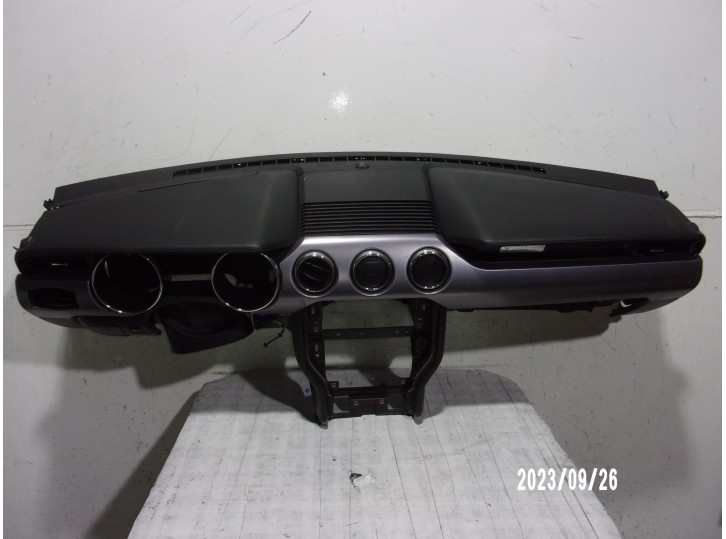 Recambio de salpicadero para ford mustang 2.3 ecoboost cat referencia OEM IAM FR3Z6304320AA NEGRO 
