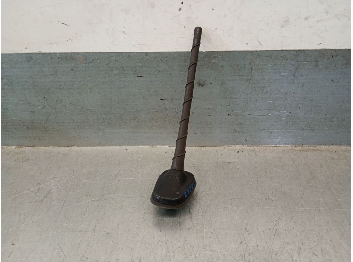 Recambio de antena para seat ateca (kh7, khp) 1.4 tsi referencia OEM IAM 6C0035501 6C0035501 