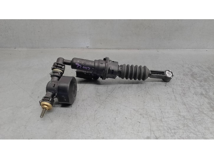 Recambio de bombin embrague para kia xceed 1.0 tgdi cat referencia OEM IAM 41600G4200 