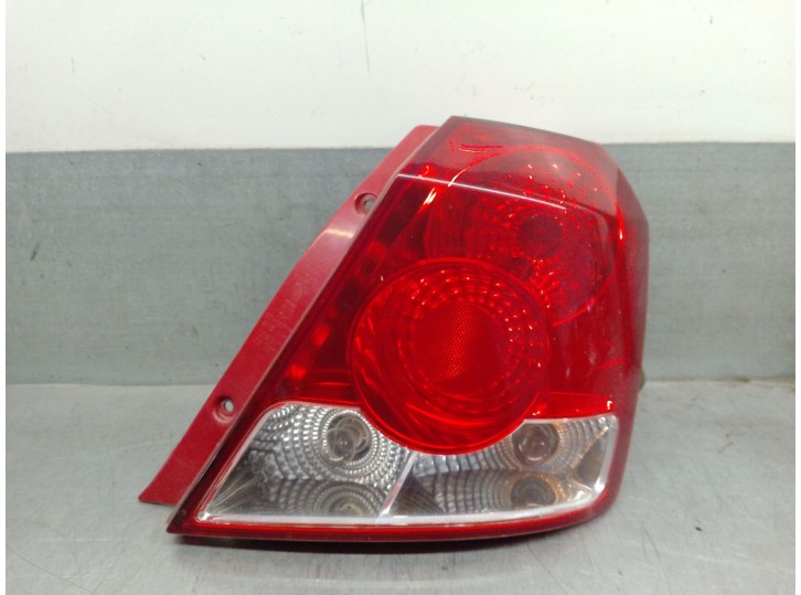 Replacement rear right tail light for Chevrolet Aveo / Kalos Hatchback (T200) 1.2 OEM IAM reference 96540269 96540269 