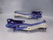 Replacement tailgate hinge for Ford Mustang 2.3 EcoBoost CAT OEM IAM reference FR3B6342700AD FR3D6342701AD 
