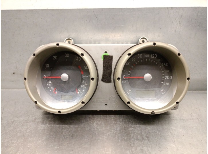 Recambio de cuadro instrumentos para volkswagen polo berlina (6n2) 1.9 sdi referencia OEM IAM 6N0920804F 6N0920805 X 