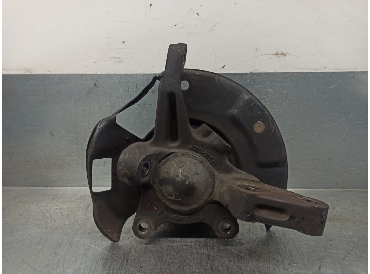 Recambio de mangueta delantera derecha para nissan vanette cargo 2.3 diesel referencia OEM IAM 400149C541 