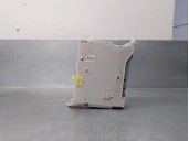 Recambio de caja reles / fusibles para lexus is 200 (ds2/is2) d-cat referencia OEM IAM 8273053050 