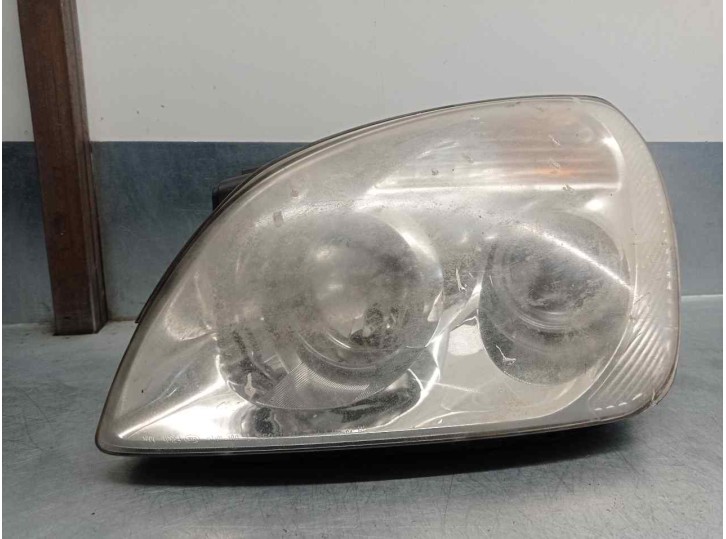 Recambio de faro izquierdo para kia carens (un) 2.0 crdi referencia OEM IAM 921011D020  5 PUERTAS