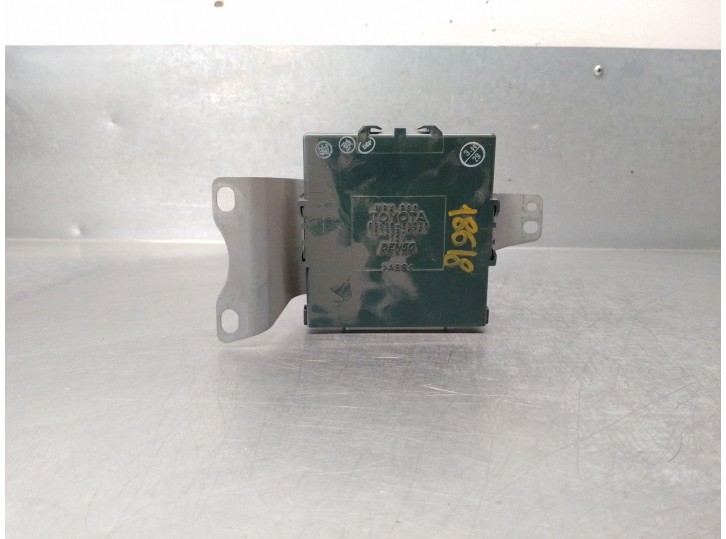 Recambio de modulo electronico para lexus is 200 (ds2/is2) d-cat referencia OEM IAM 8967053030 1012380101 DENSO