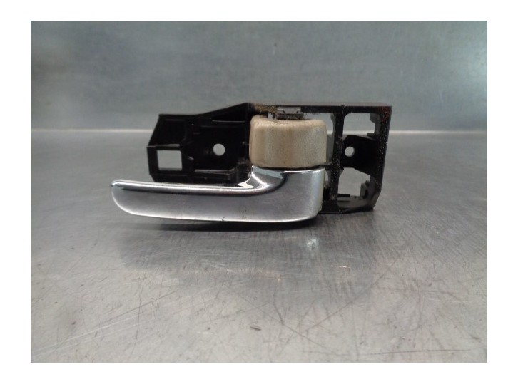 Recambio de maneta interior delantera derecha para lexus rx300 (mcu15) luxury referencia OEM IAM 6920548010A0  