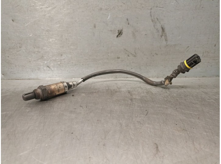 Replacement of lambda sensor for BMW 3 Series Sedan (E46) 1.9 CAT OEM IAM reference 11781247406 11781247406 0258003559 BOSCH