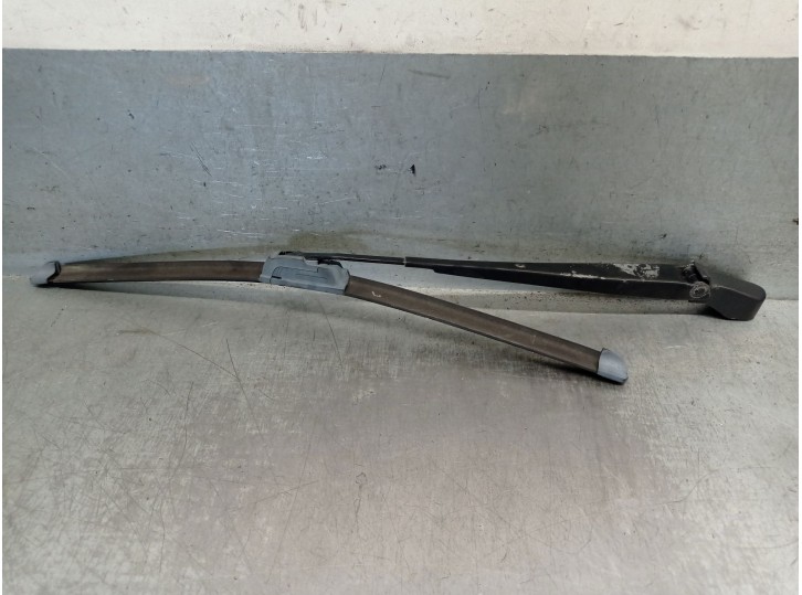 Recambio de brazo limpia trasero para hyundai santamo 2.0 16v referencia OEM IAM 98820M2000 98820M2000 