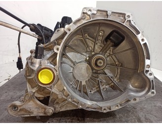 Recambio de caja cambios para ford focus berlina (cak) 1.8 tddi turbodiesel cat referencia OEM IAM XS4R7002UA 1GD29M17000250 