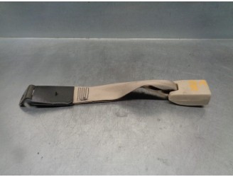 Recambio de enganche cinturon para lexus rx300 (mcu15) luxury referencia OEM IAM 7338048020A0  TRA CENT.