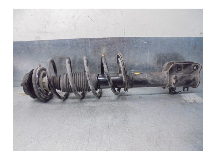 Replacement front left shock absorber for Fiat Idea (135) 1.3 JTD Active Plus OEM IAM reference A646C560 
