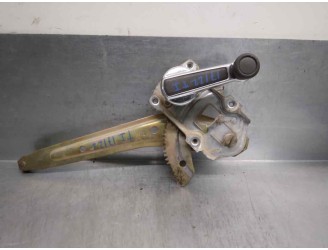 Recambio de elevalunas trasero izquierdo para mitsubishi pajero t.d. 2.5 referencia OEM IAM MB320021 MANUAL 5 PUERTAS