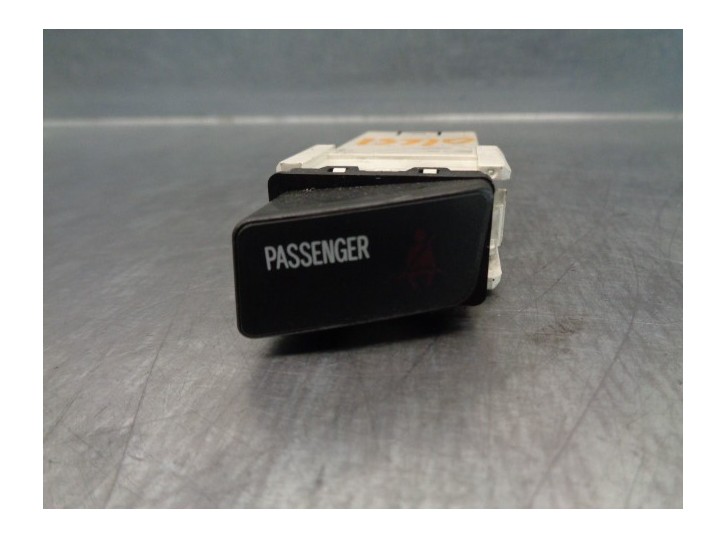 Recambio de pantalla multifuncion para lexus rx300 (mcu15) luxury referencia OEM IAM 8395048010 