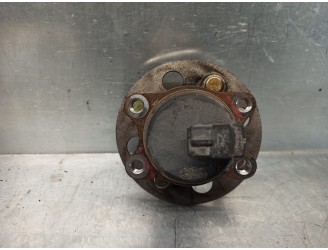 Replacement rear left stub axle for Hyundai Getz (TB) 1.5 CRDi CAT OEM IAM reference 527501C100 