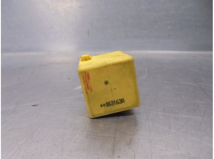 Recambio de rele para mercedes-benz clase r (w251) 3.0 cdi cat referencia OEM IAM A0025421419  